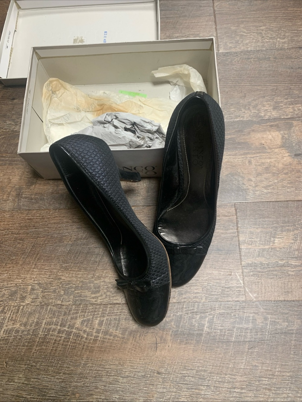 FRANCO SARTO Black Leather Sixties Dress Pumps/Heels with Bow Women's Size 9M